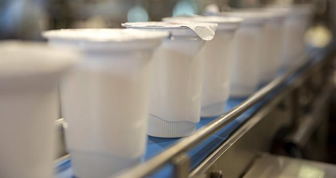 Le 29 novembre dernier, Damien Lacombe, président de la coopérative Sodiaal, a mis en œuvre l’accord définitif de reprise de contrôle exclusif de la marque Yoplait. © Belish/Adobe Stock Le 29 novembre dernier, Damien Lacombe, président de la coopérative Sodiaal, a mis en œuvre l’accord définitif de reprise de contrôle exclusif de la marque Yoplait. © Belish/Adobe Stock