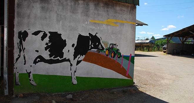 Selon la veille concurrentielle de FranceAgriMer 2015 sur la filière lait de vache, la France est première. photo : M. Lecourtier/Pixel image Selon la veille concurrentielle de FranceAgriMer 2015 sur la filière lait de vache, la France est première.
