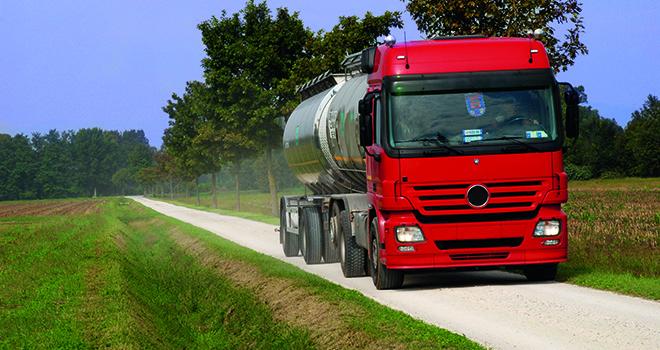 Le producteur attend de la coopérative qu'elle rémunère la matière première à un bon prix, mais aussi qu'elle pérenise la collecte de son lait. Photo: Lionello Rovati/Fotolia Le producteur attend de la coopérative qu'elle rémunère la matière première à un bon prix, mais aussi qu'elle pérenise la collecte de son lait.