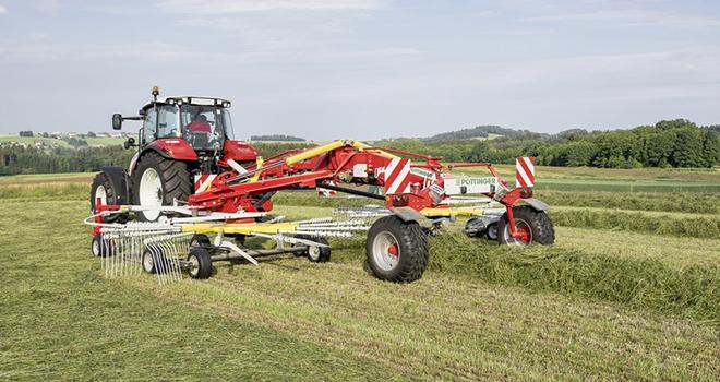 Un andaineur double de 8,4m pour Pottinger. Photo: Pottinger Un andaineur double de 8,4m pour Pottinger. Photo: Pottinger