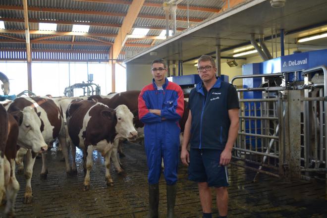 Franck Boiteux et Arnaud Sauvageot sont deux des six associés du Gaec du Thillot. Franck Boiteux et Arnaud Sauvageot sont deux des six associés du Gaec du Thillot.